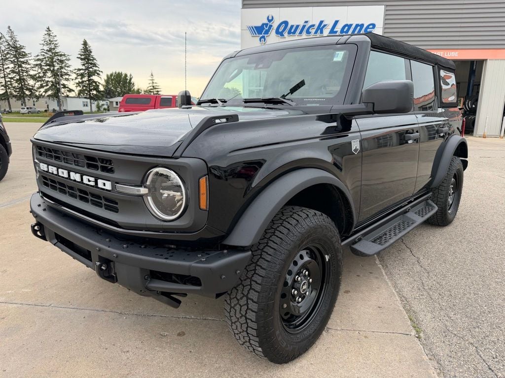 2026 Ford Bronco Big Bend in Shadow Black — front three-quarter view